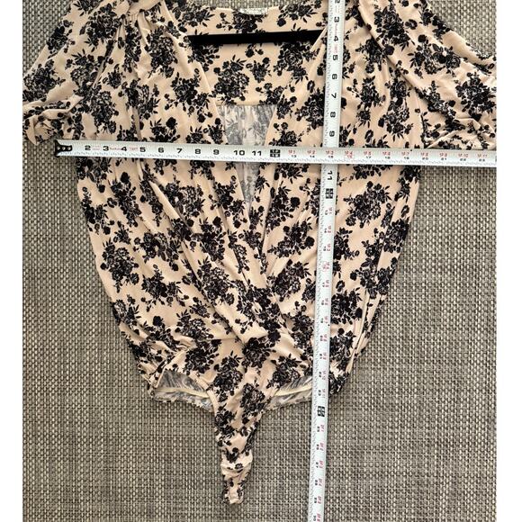 INTIMATELY FREE PEOPLE Printed Turnt Long Sleeve Bodysuit In Beige Combo M Boho - Picture 8 of 8